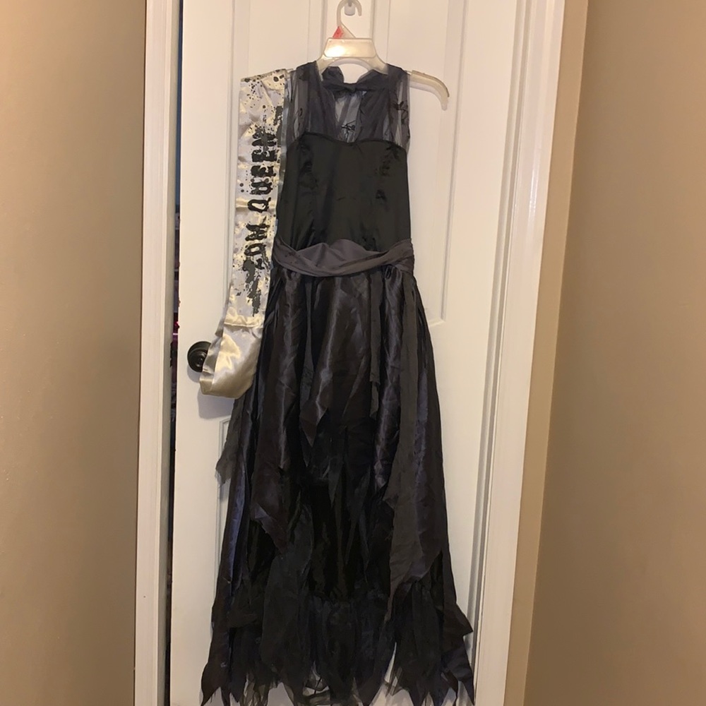 Zombie Prom Queen halloween costume